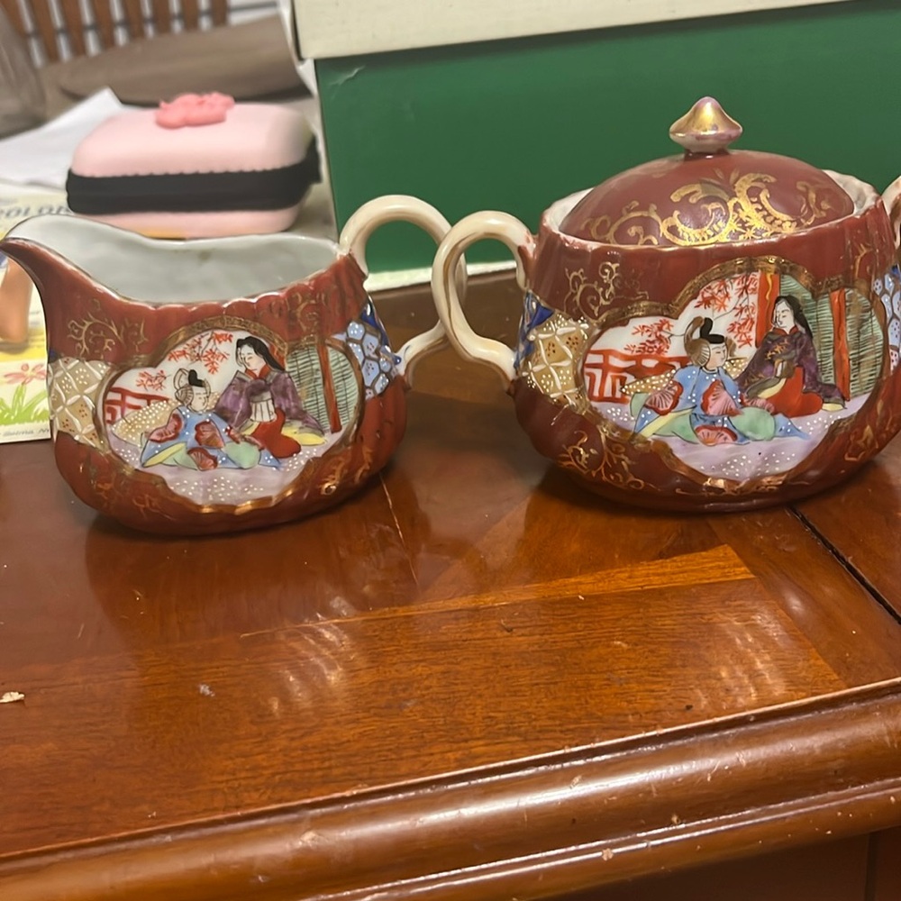 Antique Japanese Kutani Geisha Ware Creamer and sugar Red and gold
